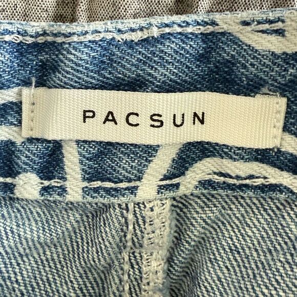 Pacsun Smiley Face Peace Signs High Waisted Festival Denim Shorts Size 25 - Picture 3 of 5